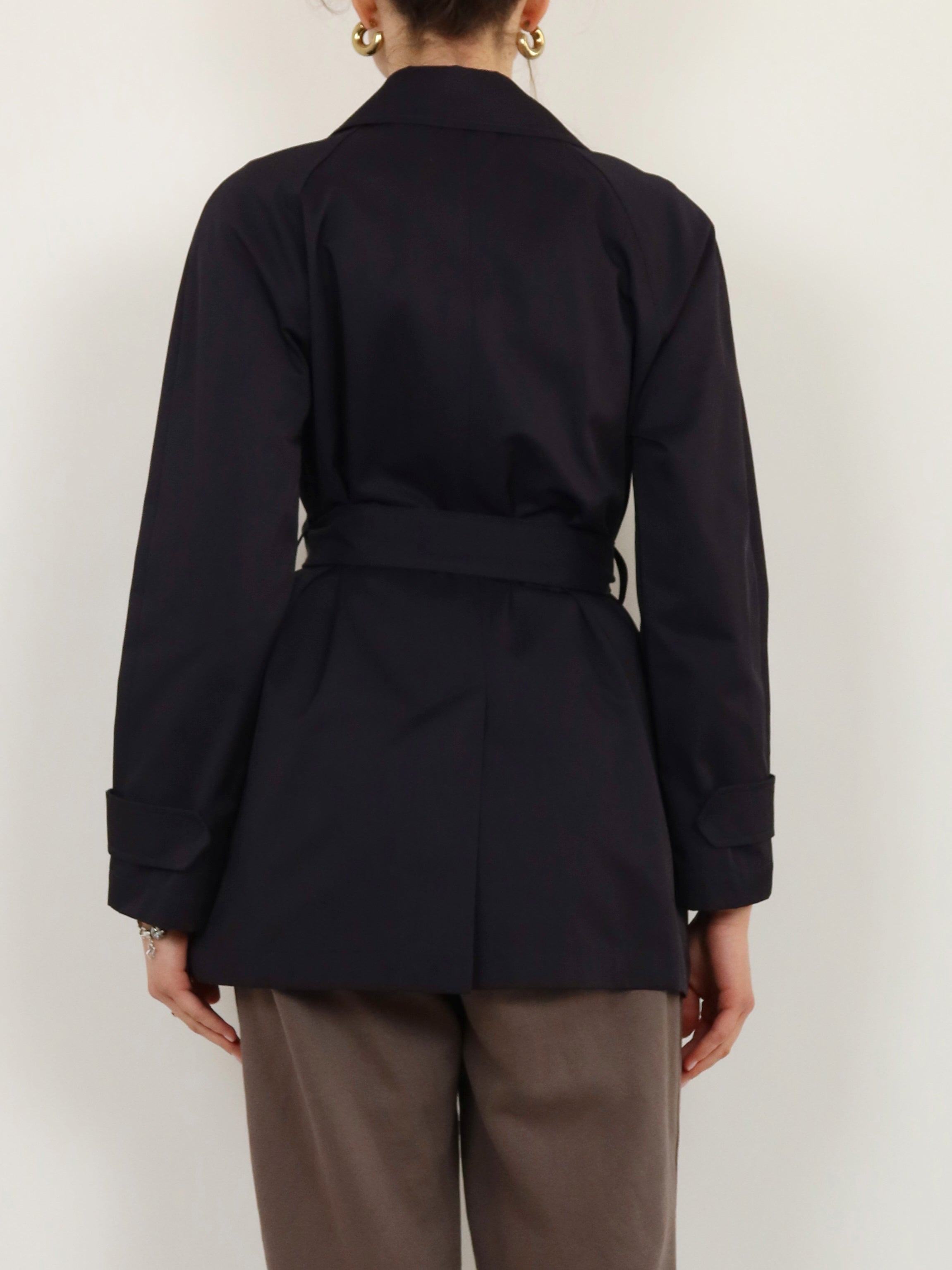 TRENCH CLASSY SHORT EM ME