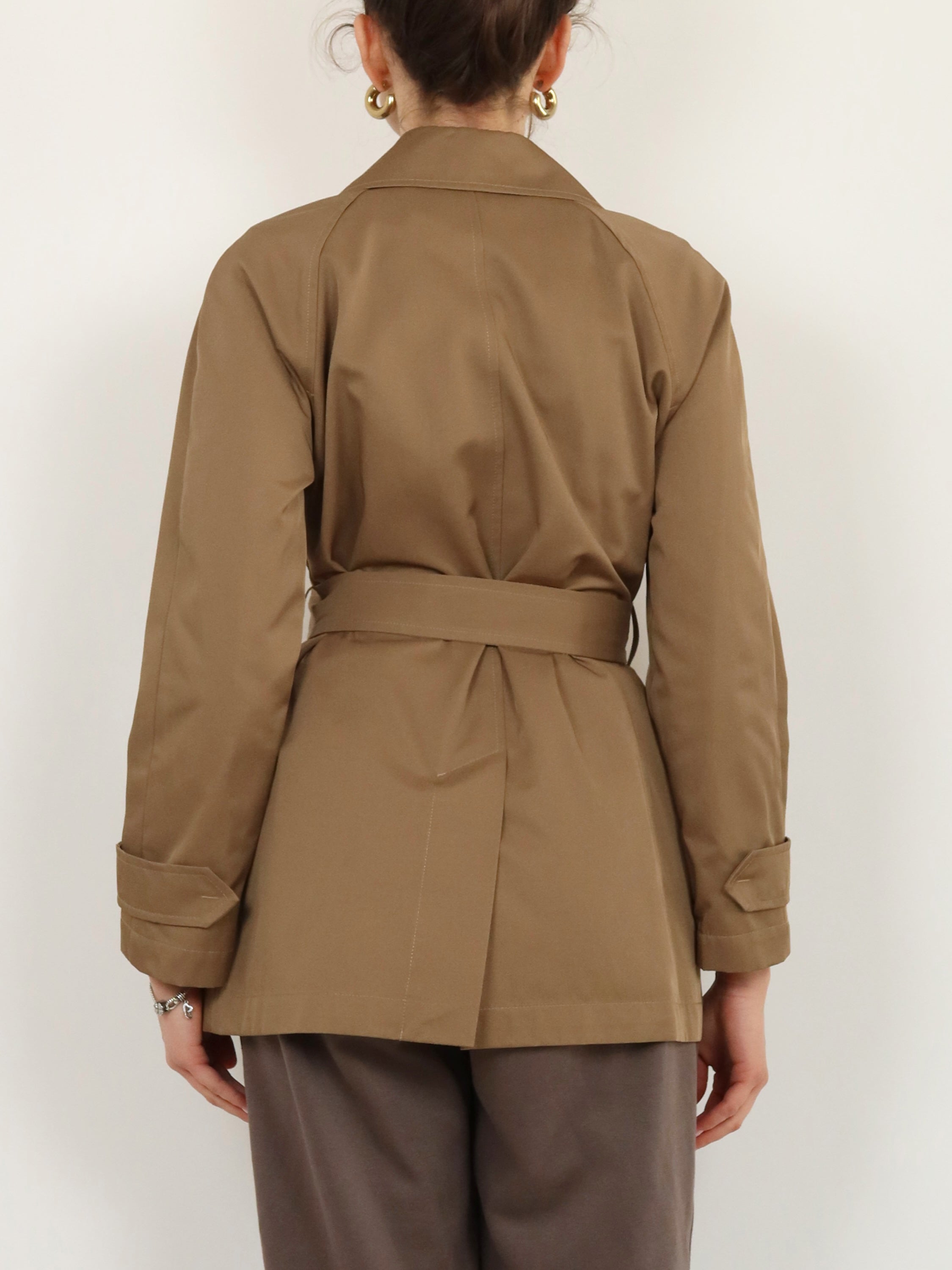 TRENCH CLASSY SHORT EM ME