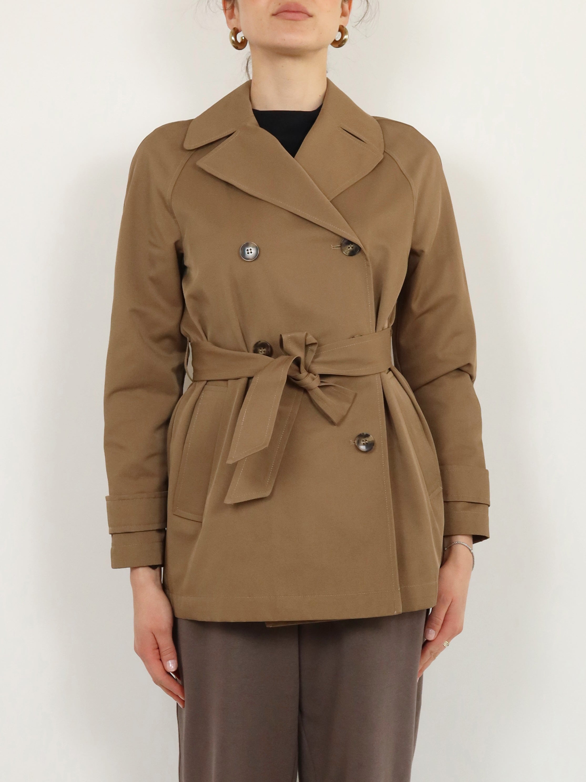 TRENCH CLASSY SHORT EM ME